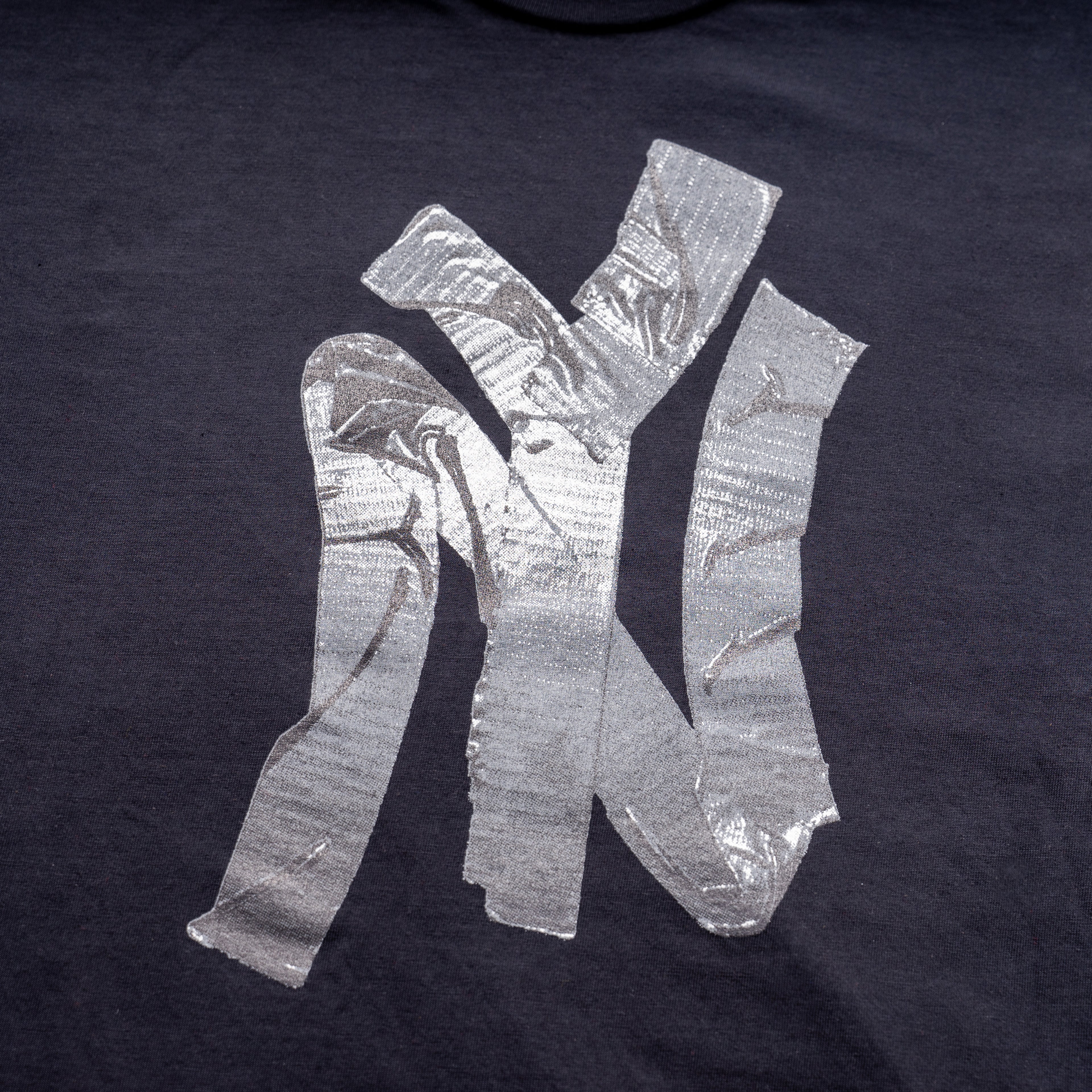 Ny duct tape tee (black)